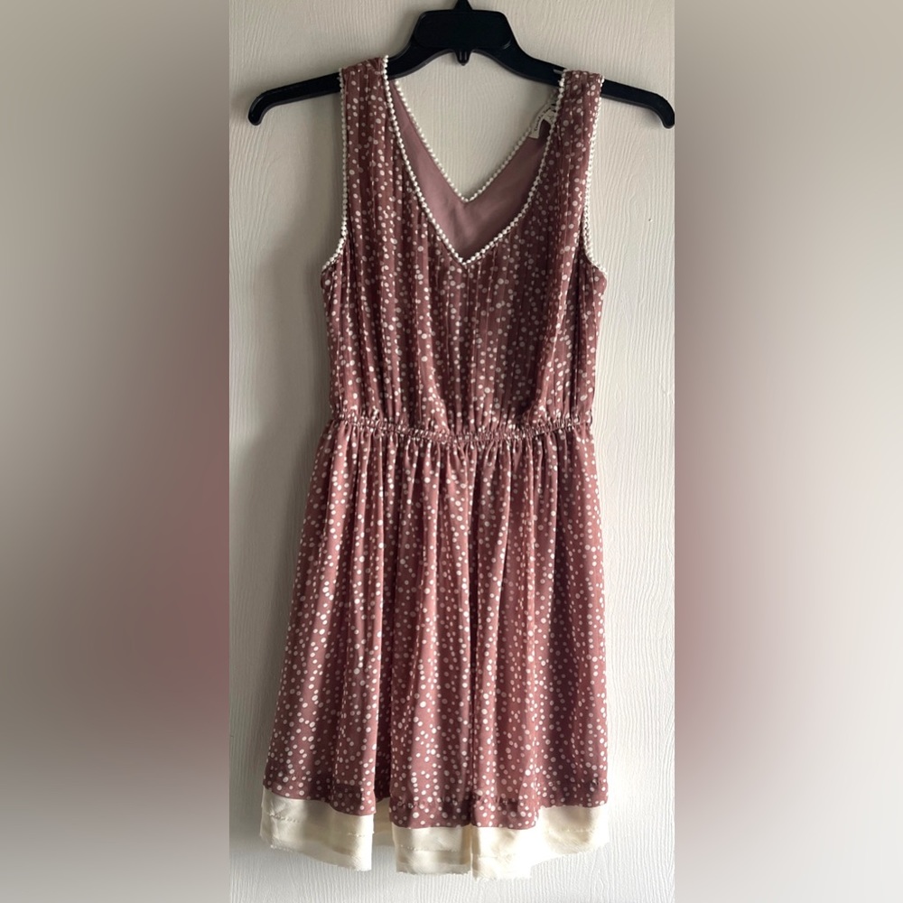 Women’s Double Zero Sleeveless V-Neck Dress Mauve With Polka Dots Size L